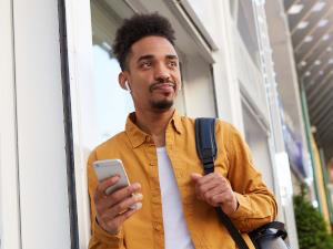 Endless Stream of Profiles increases Feelings of Dissatisfaction