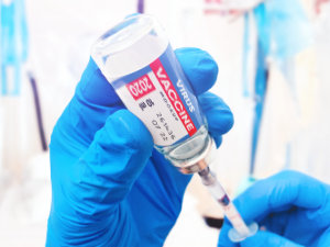 Vaccines and Online Dating
